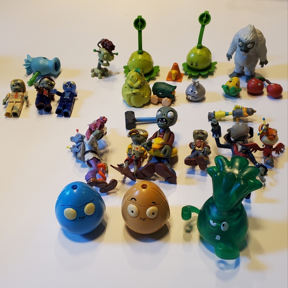 Plants Vs Zombie Toy collection